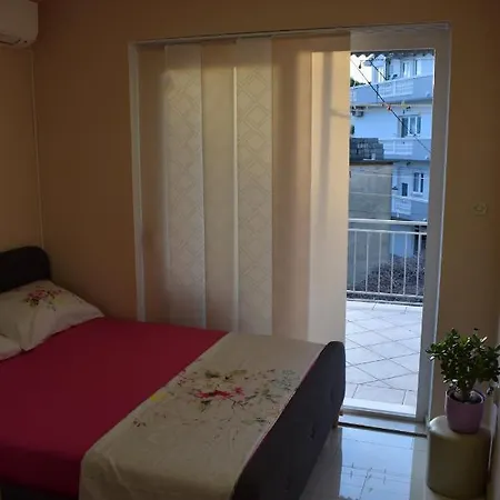 Apartman Gabriel Podgora Exterior photo