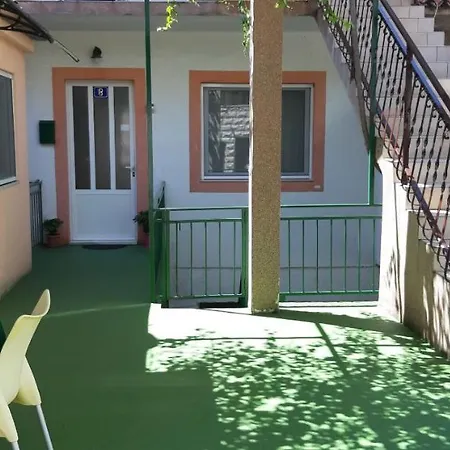 Apartman Gabriel Podgora Exterior photo