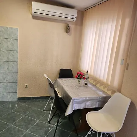 Apartman Gabriel Podgora Exterior photo