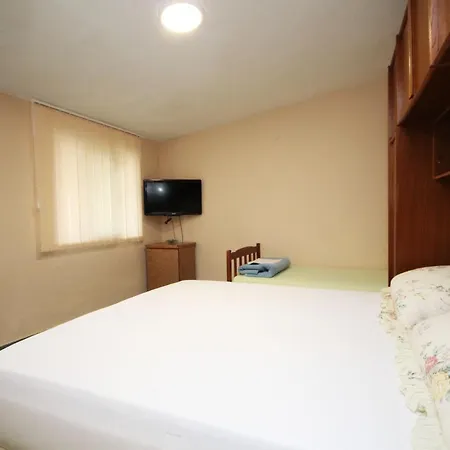 Apartman Gabriel Podgora Exterior photo