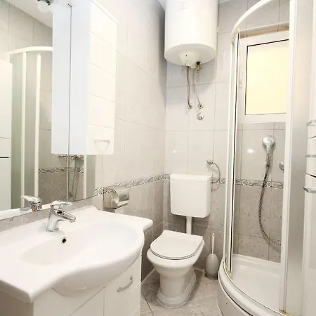 Apartman Gabriel Podgora Exterior photo